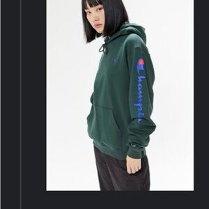 Champion Hoodie - Olive